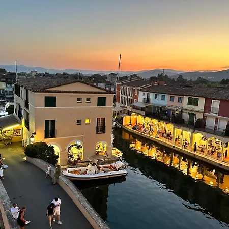 Spray - Port-grimaud - Parking Gratuit - La Petite Venise شقة